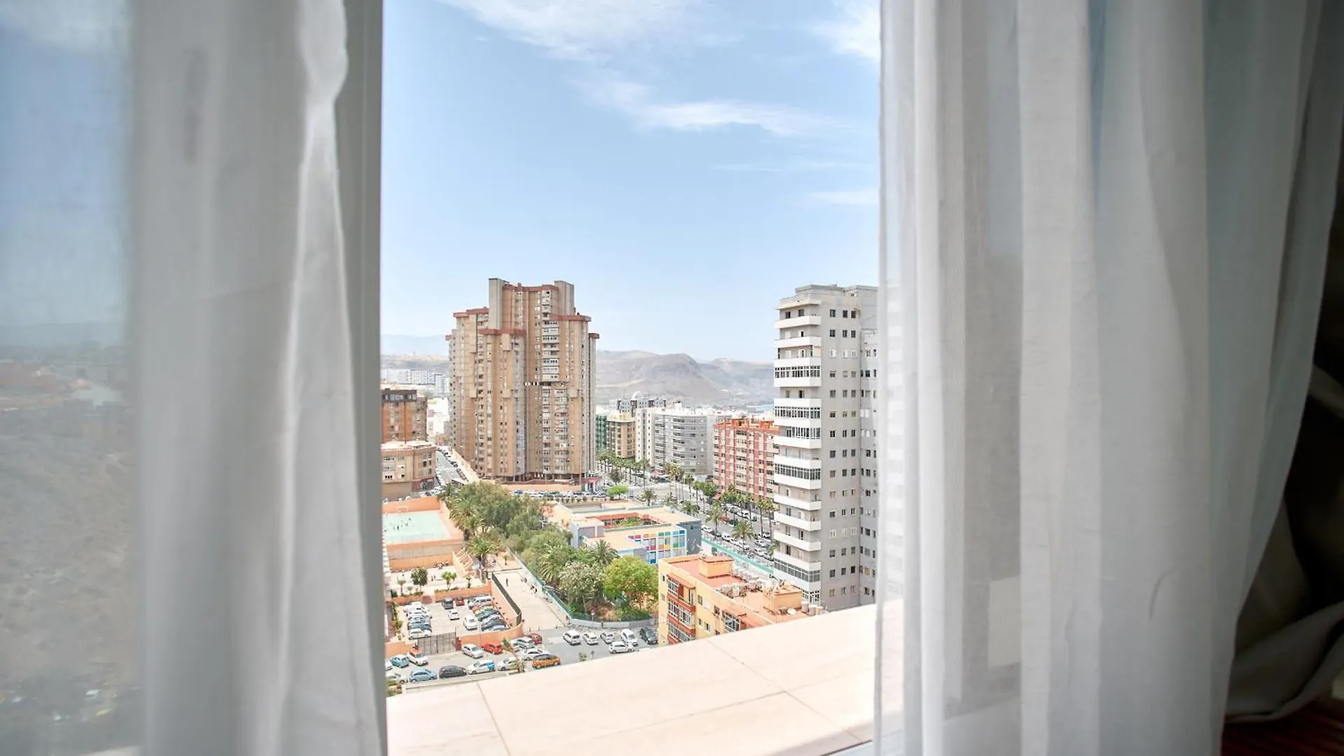 Work & Pet Friendly Urban Home Next To The Beach Лас-Пальмас-де-Гран-Канария Испания