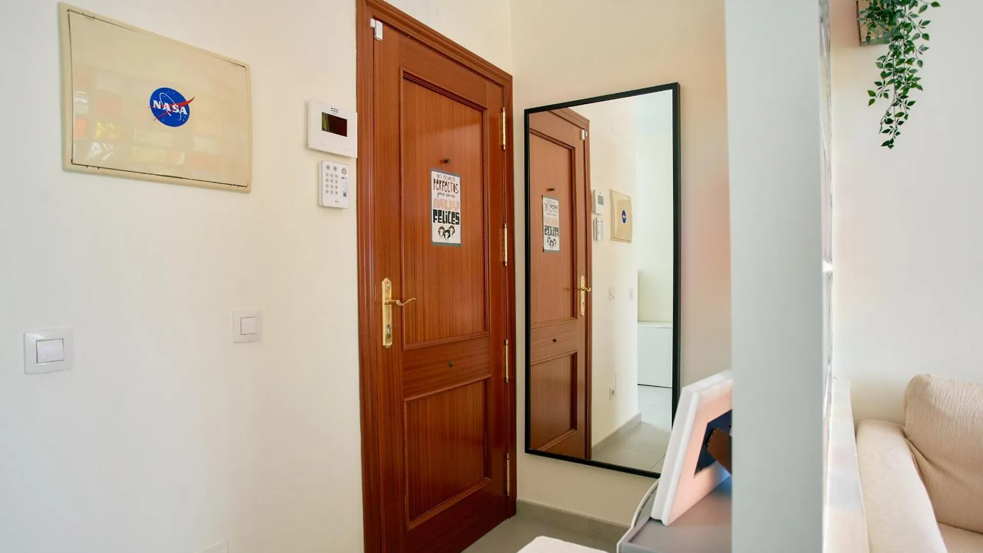 Work & Pet Friendly Urban Home Next To The Beach Лас-Пальмас-де-Гран-Канария 0*,  Испания